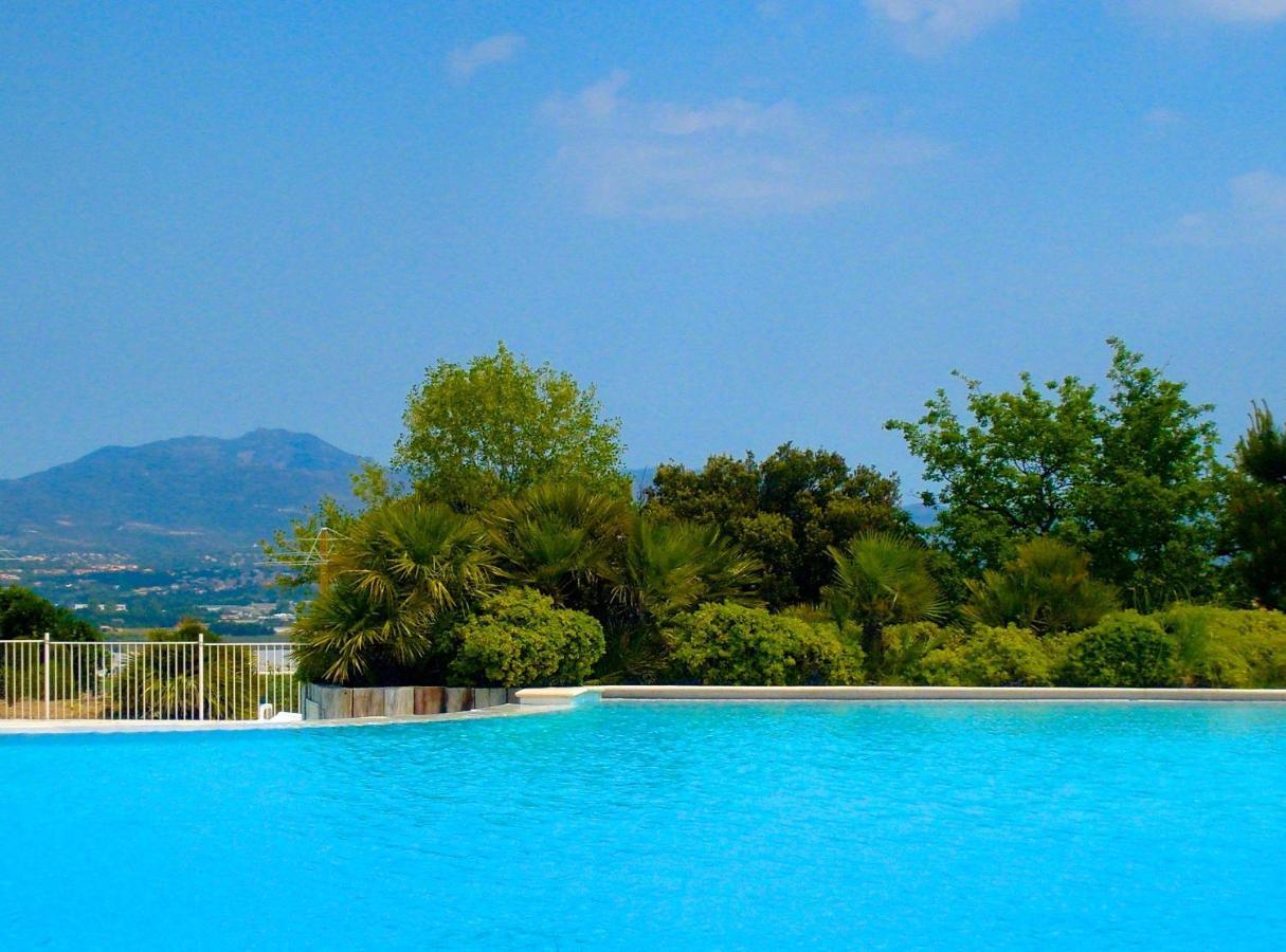 Studio Apartment - Domaine Du Golf Resort Roquebrune-sur-Argens Exterior foto