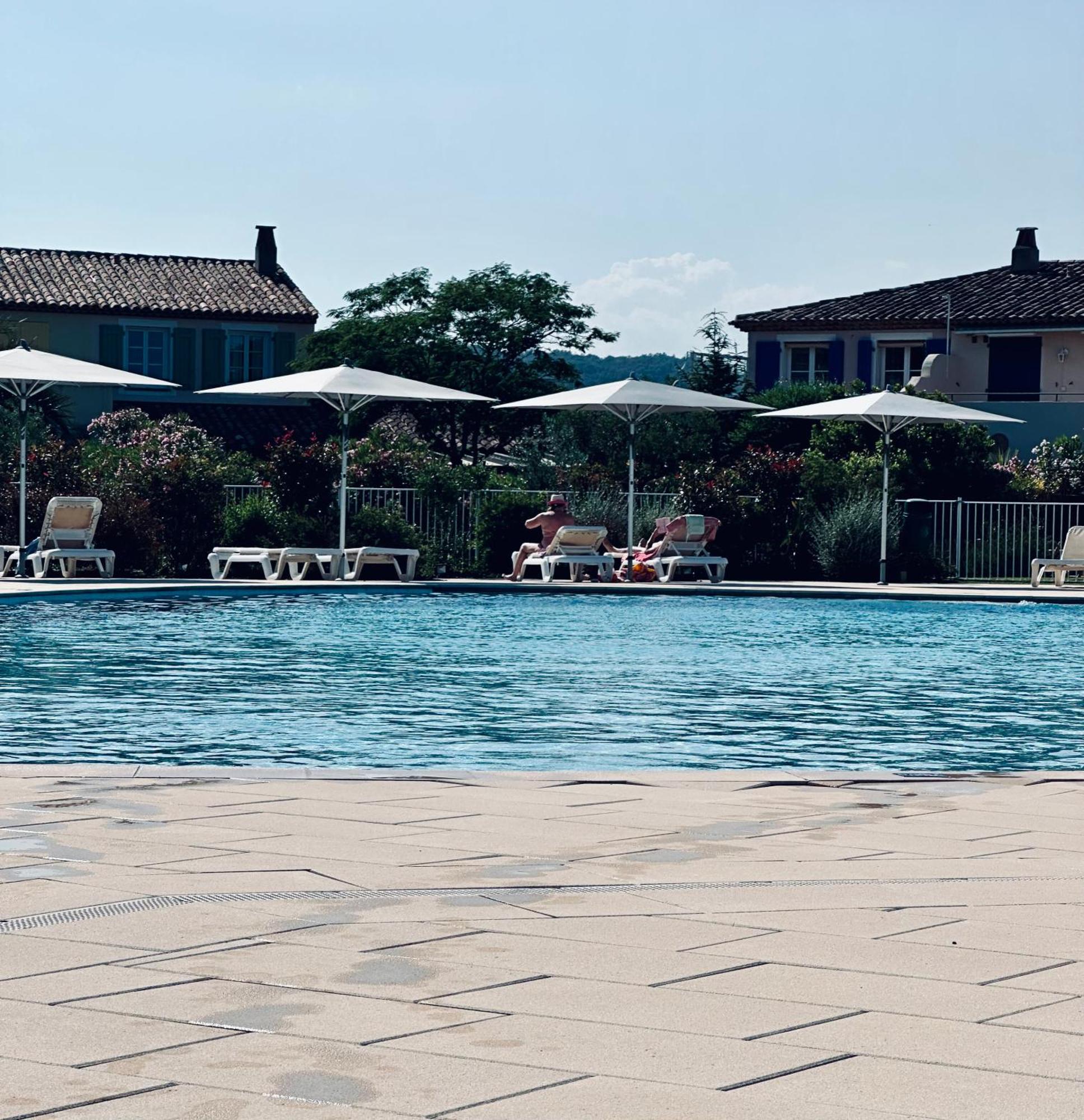 Studio Apartment - Domaine Du Golf Resort Roquebrune-sur-Argens Exterior foto